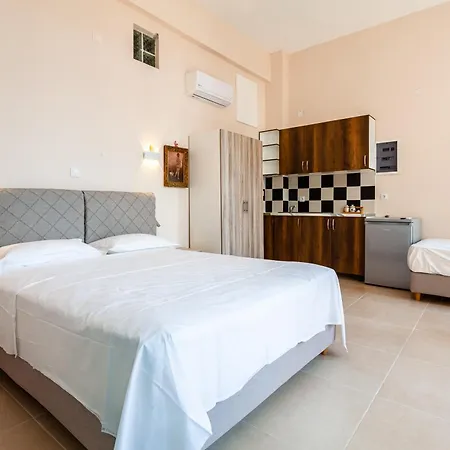 Στούντιο Στη Στοά Βαρβουτσή#10 Apartment Kalamata Exterior photo