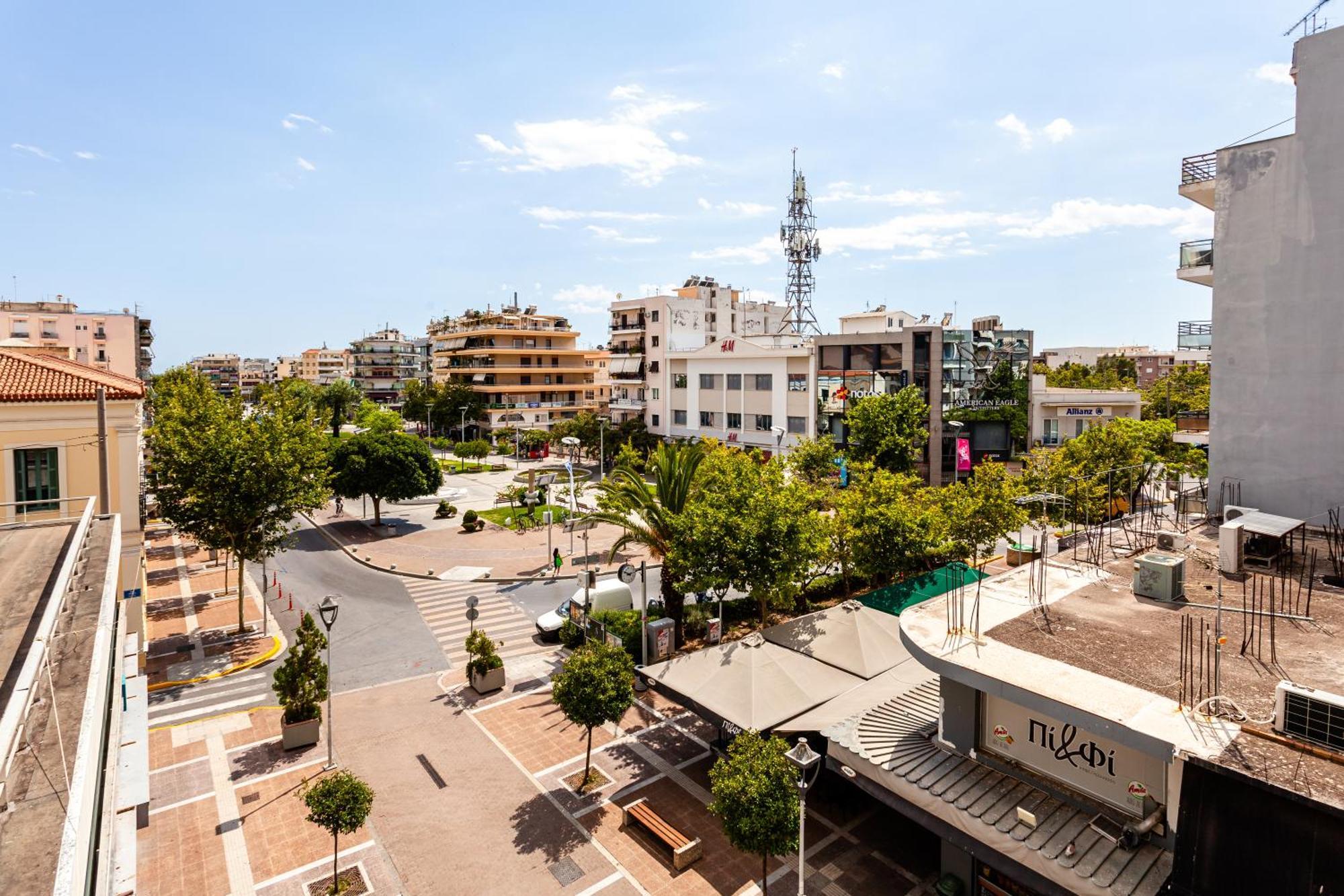 στούντιο στη στοά βαρβουτσή#10 Kalamata